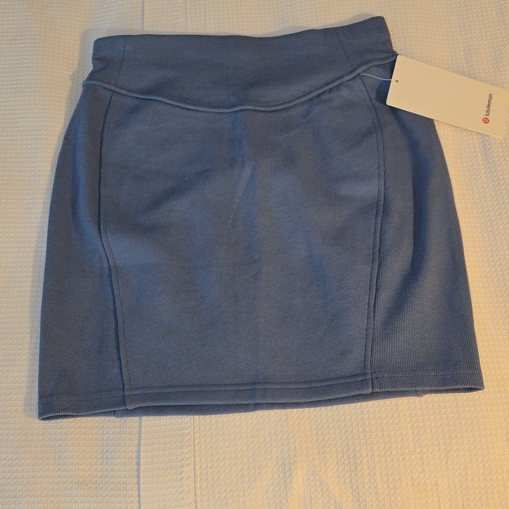 NWT Lululemon Scuba HR Mini Skirt – Blue – Size S L68